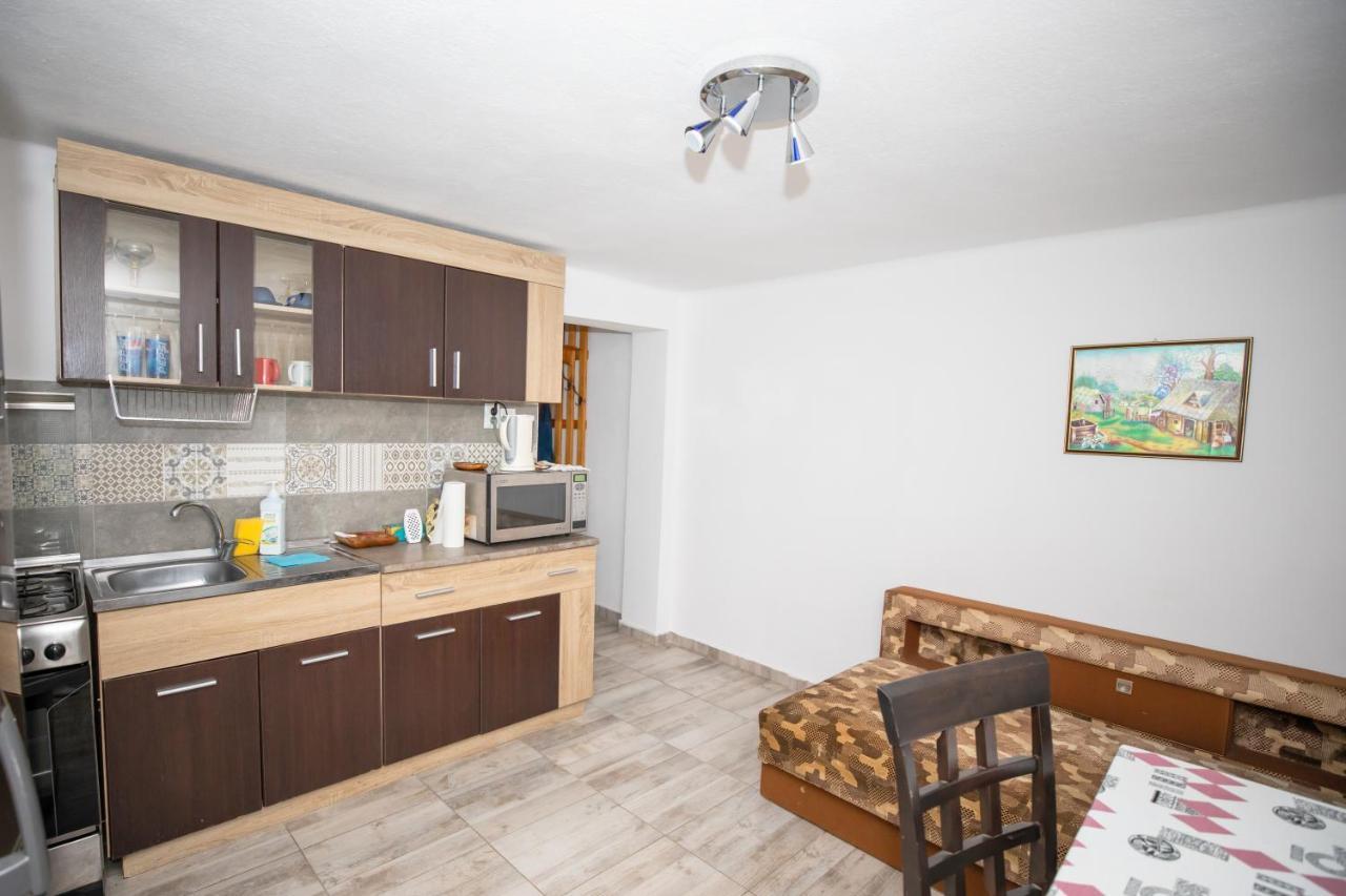 Arad Apartment - Airport Area Exterior foto
